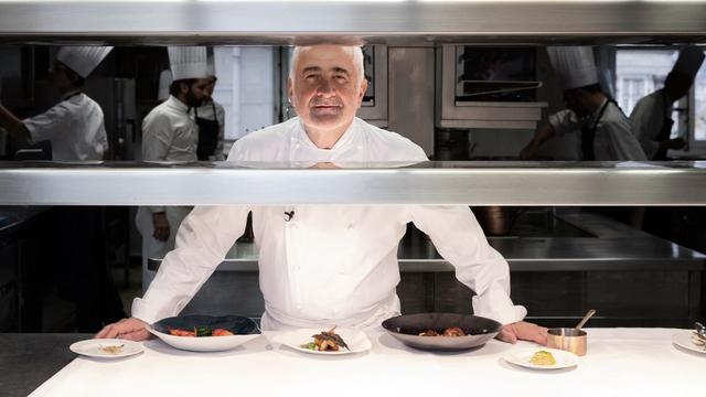 Le "meilleur chef au monde", le Français Guy Savoy, perd sa 3e étoile Michelin. [AFP - JOEL SAGET]