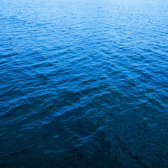 Une étude scientifique propose de collecter l'évaporation des océans pour la transformer en eau potable. [Depositphotos - stevanovicigor]