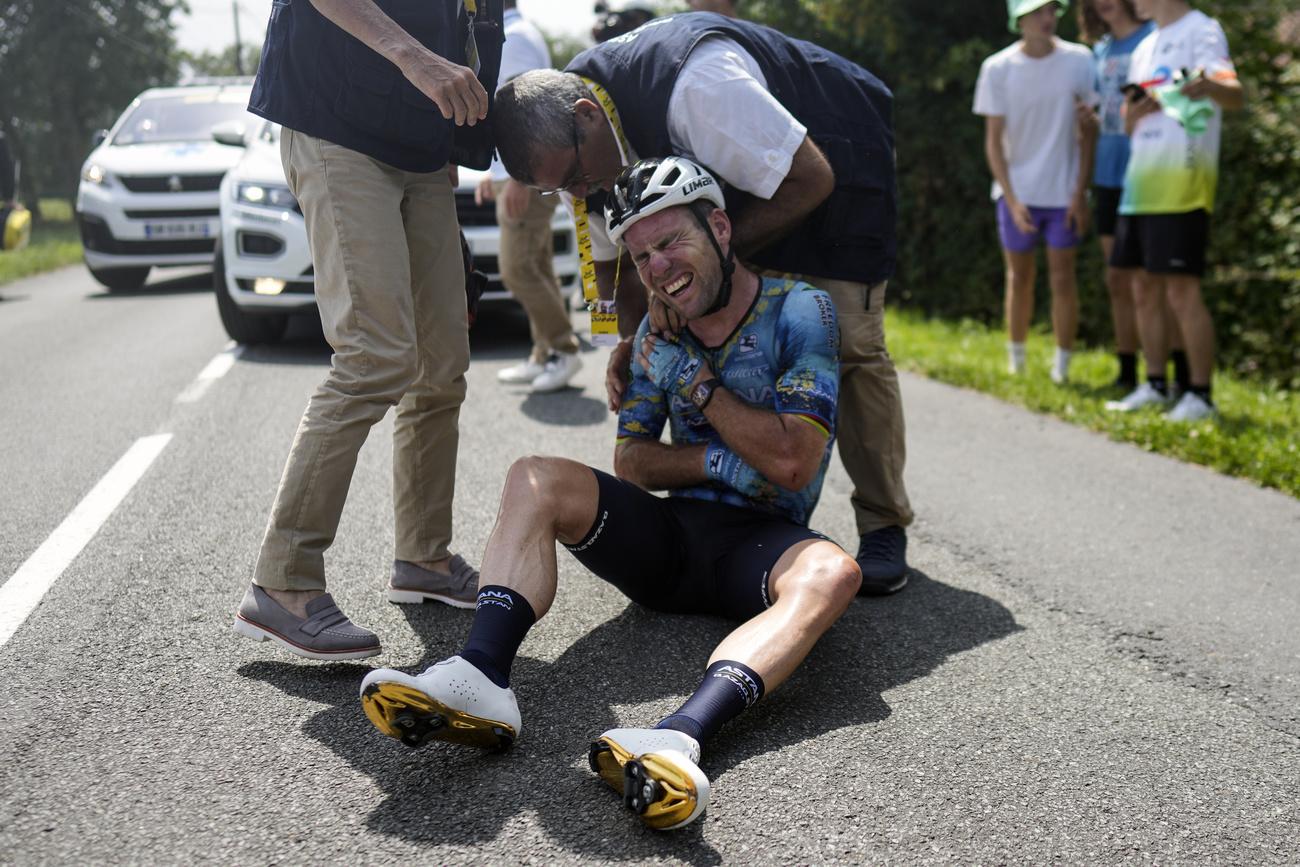 Le moment où le Tour de France s'arrête pour Mark Cavendish. [KEYSTONE - Thibault Camus]