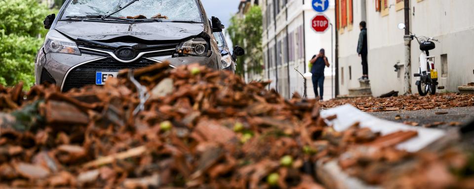 Le canton de Neuchâtel a mis sur pied une cellule de soutien psychologique à La Chaux-de-Fonds. [Keystone - Jean-Christophe Bott]