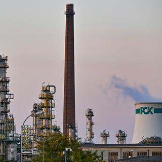 La raffinerie PCK de Schwedt, au nord-est de Berlin, ne peut fonctionner qu'avec du pétrole russe. [Keystone/DPA - Patrick Pleul]