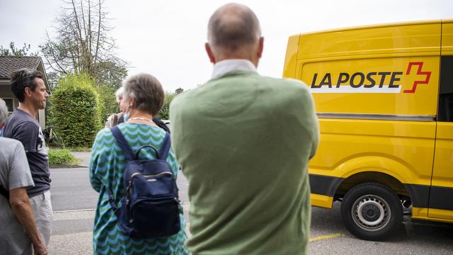 Les régions de montagne craignent un démantèlement de La Poste [KEYSTONE - Martial Trezzini]