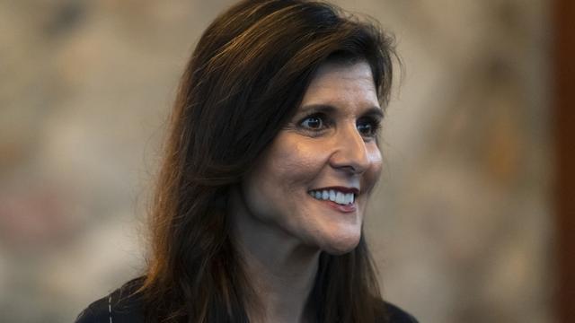 Nikki Haley est candidate à l'investiture républicaine pour la présidentielle américaine. [Keystone - AP Photo/Matt Rourke]