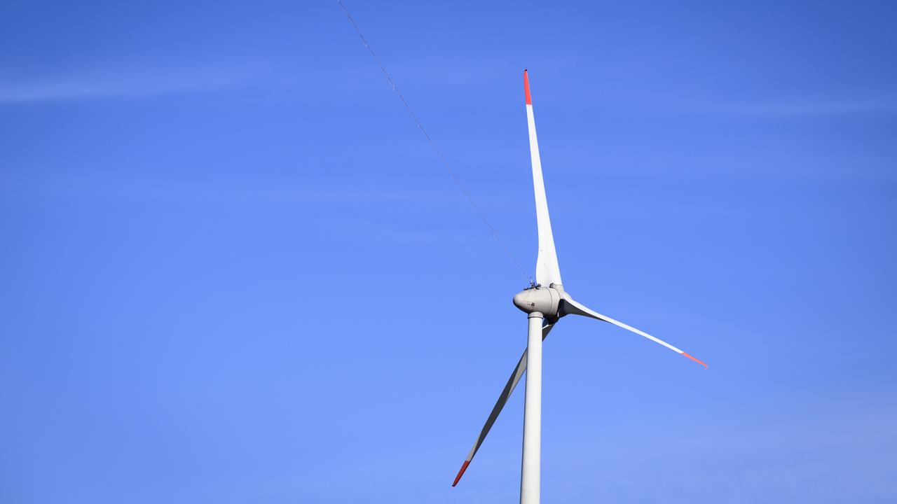 Suisse Eole a envoyé un tout-ménage pour convaincre les gens des bienfaits des éoliennes. [Keystone - Laurent Gillieron]