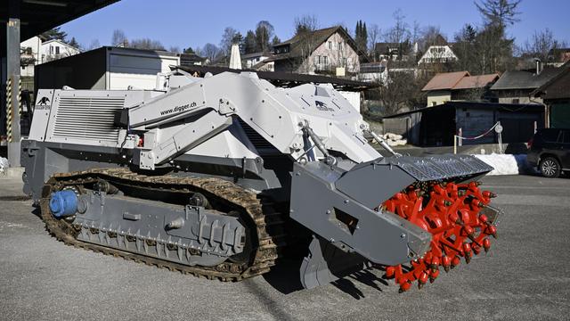 L'engin de déminage de la fondation Digger. [Keystone - Peter Schneider]