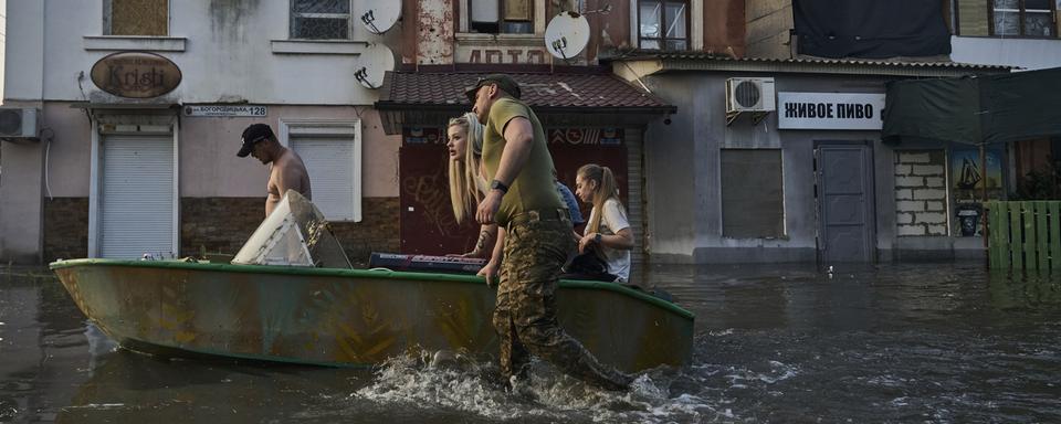 Sabotage du barrage ukrainien de Kakhova [KEYSTONE - AP Photo/Libkos]