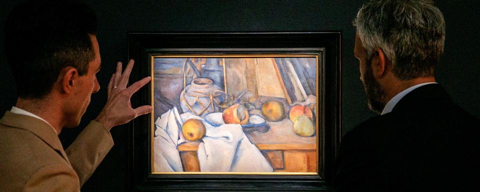 Le tableau "Fruits et pot de gingembre" de Paul Cézanne a été vendu, avec deux autres toiles du peintre, pour sauver le musée Langmatt de Baden (AG). [EPA/Keystone - Sarah Yenesel]