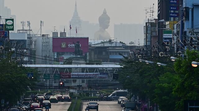 Des milliers de malades dans un nouvel épisode de pollution de l'air à Bangkok. [AFP - Manan Vatsyayana]