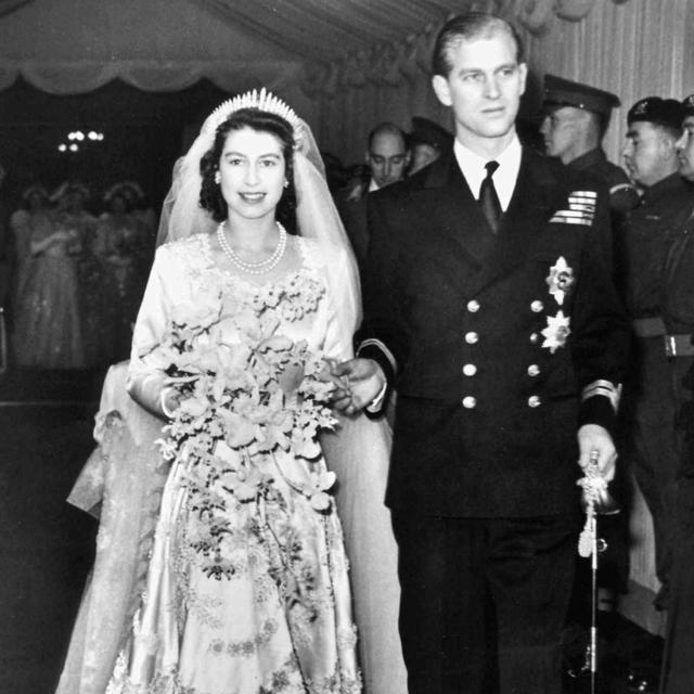 La princesse Elisabeth II a 21 ans lorsqu'elle épouse Philipp Mountbatten le 20 novembre 1947. [Keystone - EPA PA/Anonymous]