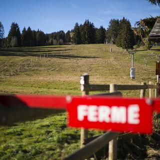 La station de ski du domaine Les Paccots à Châtel-St-Denis (Fribourg) pourrait fermer à cause d'un déficit de liquidités. [KEYSTONE - Jean-Christophe Bott]