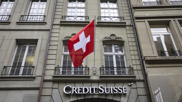 La banque Credit Suisse est encore visée par 230 recours après son rachat par l'UBS. [Keystone - Peter Klaunzer]