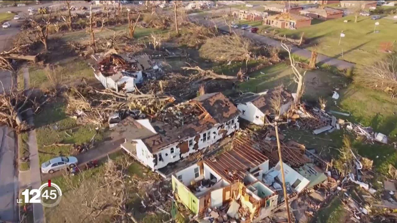 Après le passage de tornades dévastatrices aux États-Unis, les secouristes s'activent pour rechercher des survivants