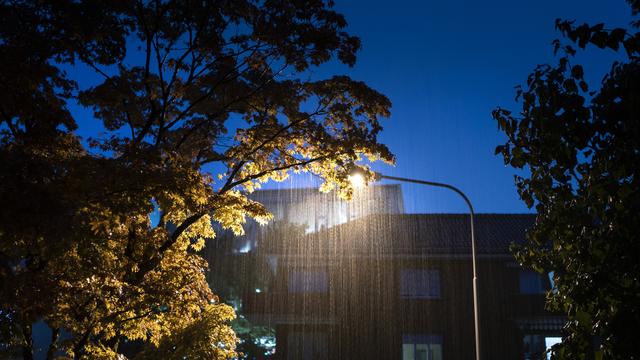 Un lampadaire dans une rue de Zurich. [Keystone - Gaëtan Bally]