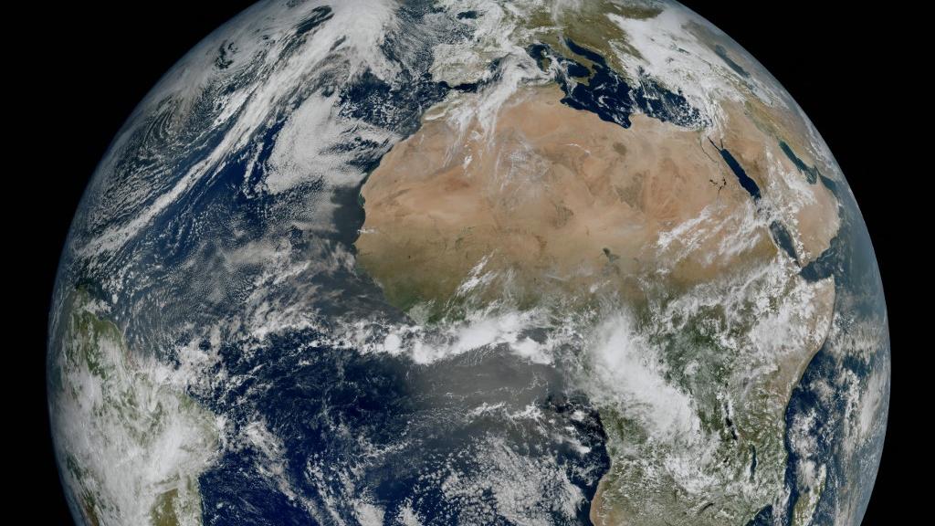 Une vue prise par le satellite européen Meteosat Third Generation Imager-1 (MTG-I1) de la Terre avec l'Europe, l'Afrique et l'Océan Atlantique. Image dévoilée le 4 mai 2023. [AFP - ESA]