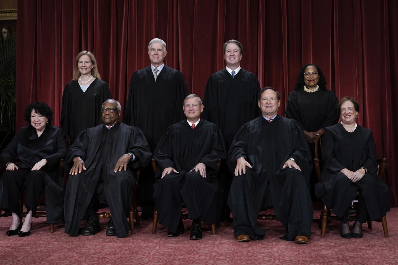 Les neuf juges de la Cour Suprême sont les seuls juges fédéraux à échapper à un code de conduite explicite [Keystone - J. Scott Applewhite - AP Photo]