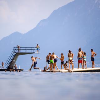 Près de la moitié de la population suisse ne se rendra pas à l'étranger pour ses vacances d'été. [Keystone - Valentin Flauraud]