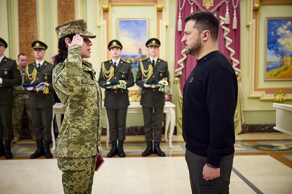 Volodymyr Zelensky lors de la Journée des forces armées de l'Ukraine à Kiev le 6 décembre 2023. [Ukrainian presidential press service / Afp]