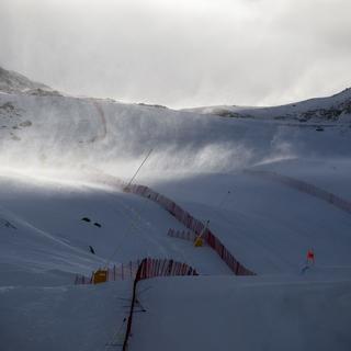 Les huit courses prévues ont été annulées à cause de la météo entre Zermatt et Cervinia. [Keystone - Jean-Christophe Bott]