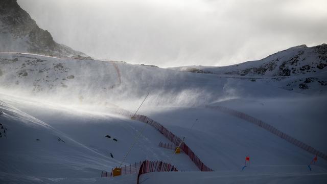 Les huit courses prévues ont été annulées à cause de la météo entre Zermatt et Cervinia. [Keystone - Jean-Christophe Bott]