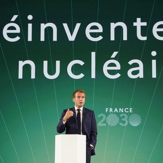 La promotion de l'énergie nucléaire à des fins de "transition écologique propre" est une constante des gouvernements français de François Hollande à Emmanuel Macron. [Keystone/EPA - Ludovic Marin]