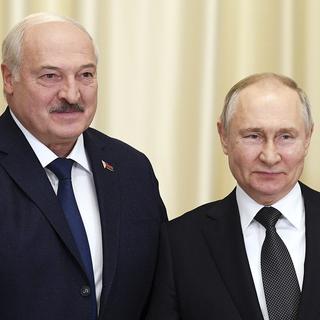 Alexandre Loukachenko et Vladimir Poutine se rencontreront à Moscou les 5 et 6 avril. [Keystone - Vladimir Astapkovich, Sputnik, Kremlin Pool Photo via AP]