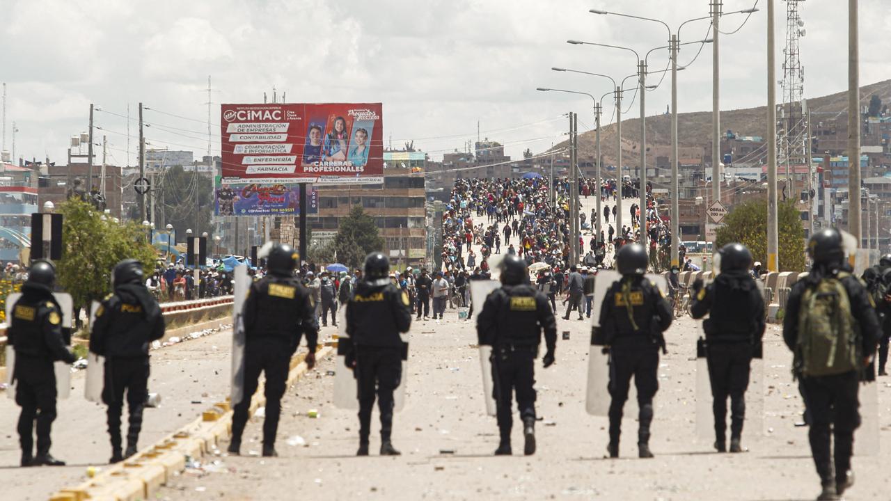 La police s'est opposée aux manifestants qui réclament le départ de la présidente. [AFP - Juan Carlos Cisneros]
