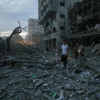 Israël reste engagé dans des combats contre "des centaines" d'infiltrés du Hamas en "22 endroits". [KEYSTONE]