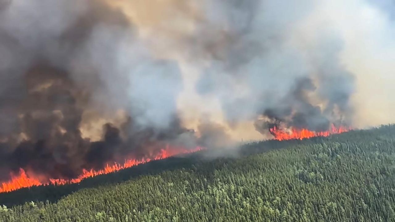 Les feux, à nouveau "incontrôlables" au Canada, ont conduit à des évacuations massives. [AFP - British Columbia Wildfire Service]