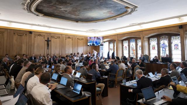 Le Grand Conseil fribourgeois a voté vendredi sa loi sur le climat (LClim). [Keystone - Anthony Anex]