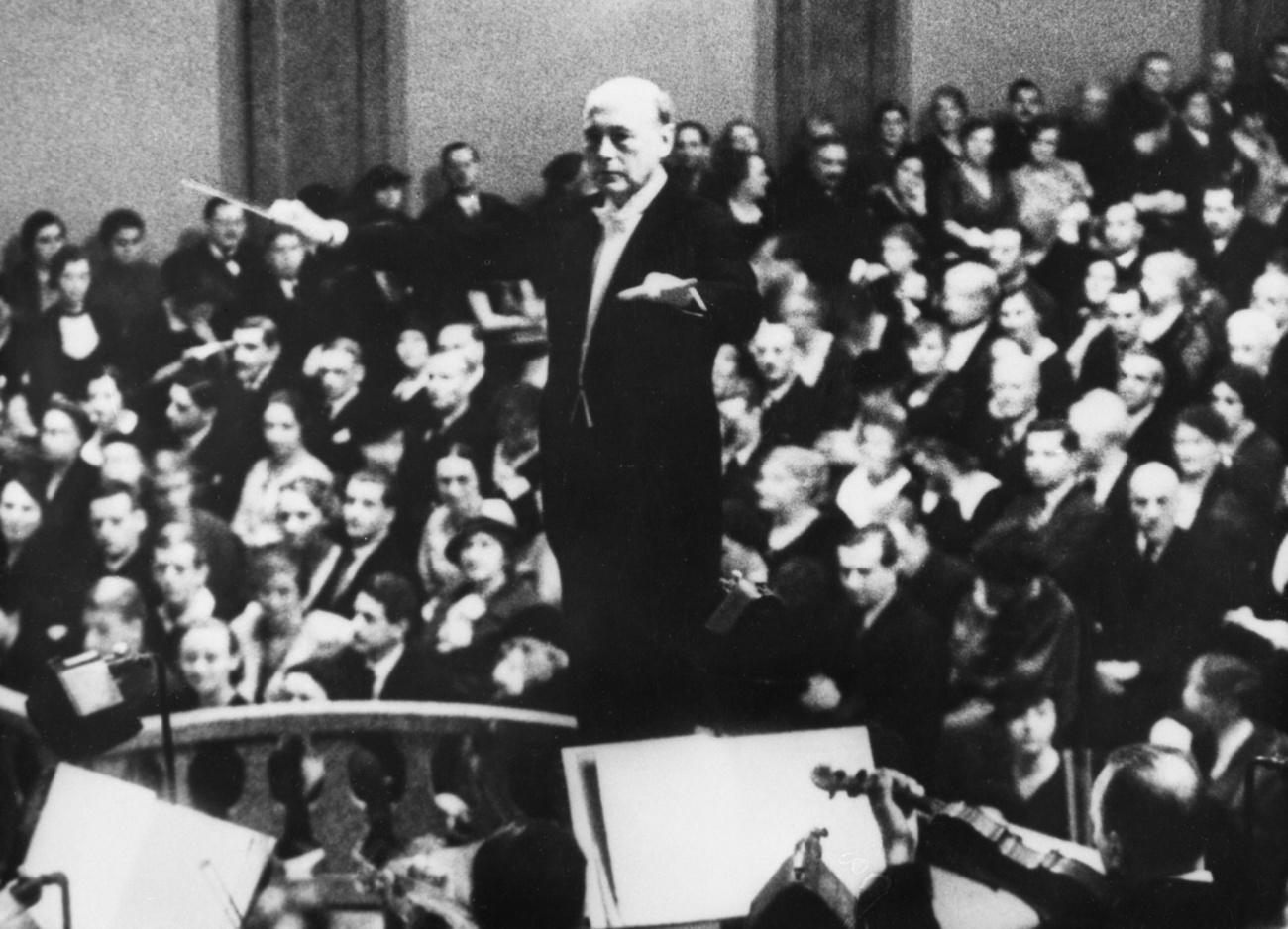 Le chef d'orchestre et compositeur Felix Weingartner, ici en 1935 à Bâle. [Keystone]