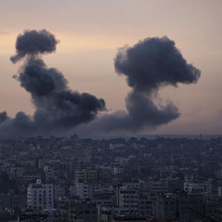 Le point sur la situation entre Gaza et Israël. [Keystone - AP Photo/Fatima Shbair]