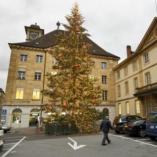 La Ville de Neuchâtel fête le Noël Orthodoxe en soutient aux réfugiés ukrainiens. [Keystone - Salvatore Di Nolfi]