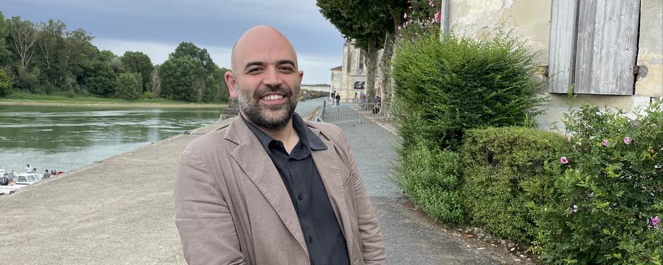 Roberto Saviano au Festival international de journalisme de Couthures-sur-Garonne. [RTS - Margot Delevaux]