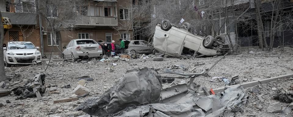 Les dégâts après une attaque à Kharkiv début décembre. [Reuters - Vyacheslav Madiyevskyy]