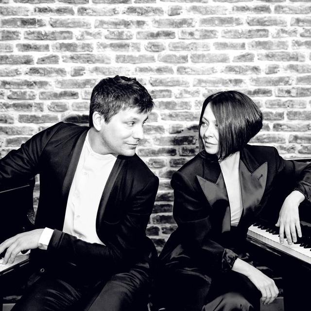 Les pianistes Ludmila Berlinskaia et Arthur Ancelle. Portrait du duo en 2019 à Paris. [www.duoberlinskaiaancelle.com - © Ira Polyarnaya]