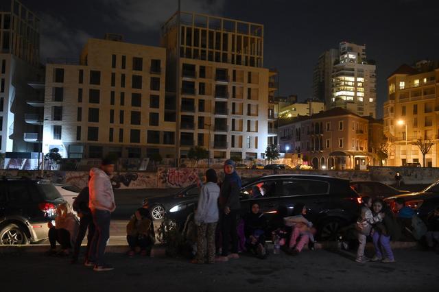 Les secousses ont été ressenties jusqu'au Liban, comme ici au centre-ville de Beyrouth. [EPA/Keystone - Wael Hamseh]