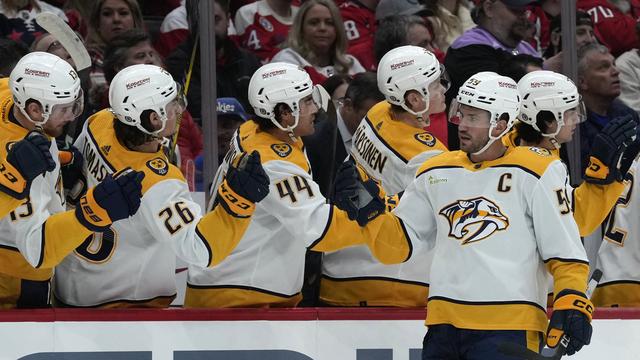 Roman Josi a égalé Shae Weber pour devenir le défenseur ayant inscrit le plus de buts de l'histoire de Nashville. [Susan Walsh]