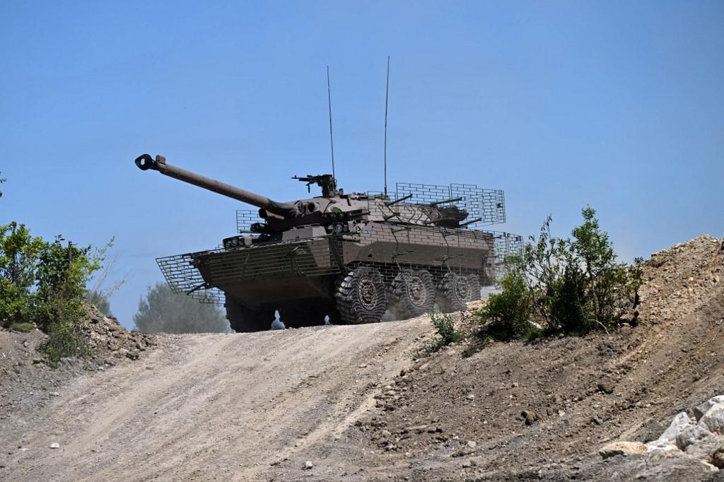 Paris a promis à l'Ukraine de lui livrer des chars de combat légers AMX-10 RC, de facture française. [afp - Emmanuel DUNAND]