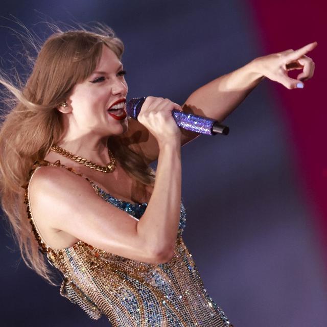 La chanteuse américaine Taylor Swift sur scène à Inglewood, en Californie, le 7 août 2023. [AFP - Michael Tran]