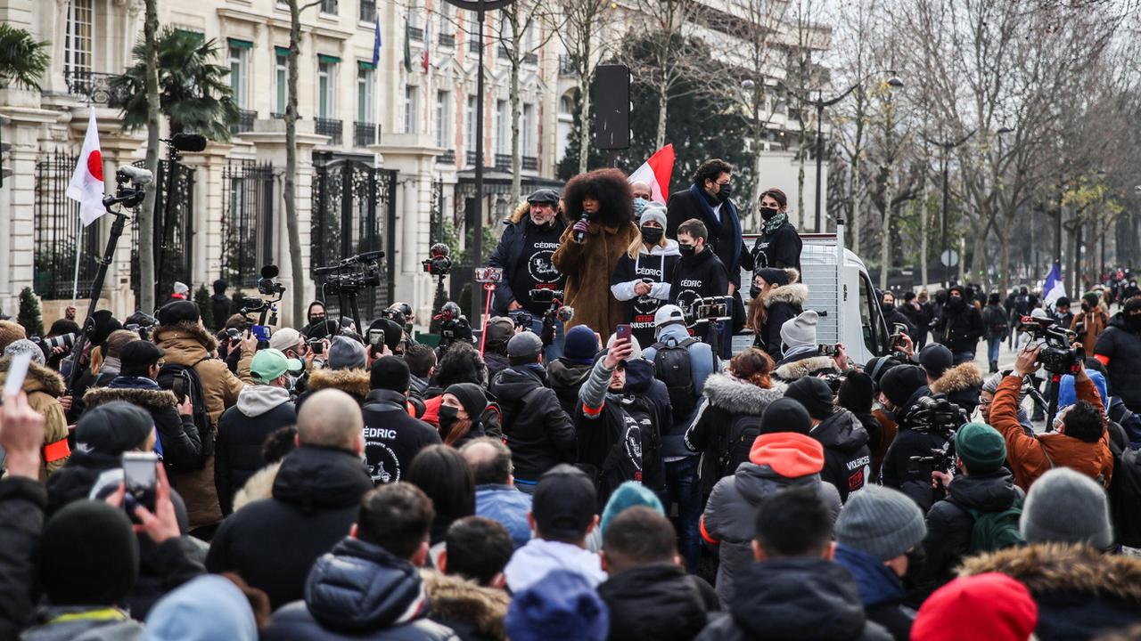 La préfecture de police de Paris a annoncé qu'un arrêté serait pris samedi matin pour interdire le rassemblement en mémoire d'Adama Traoré. [Keystone - Mohammed Badra - EPA]
