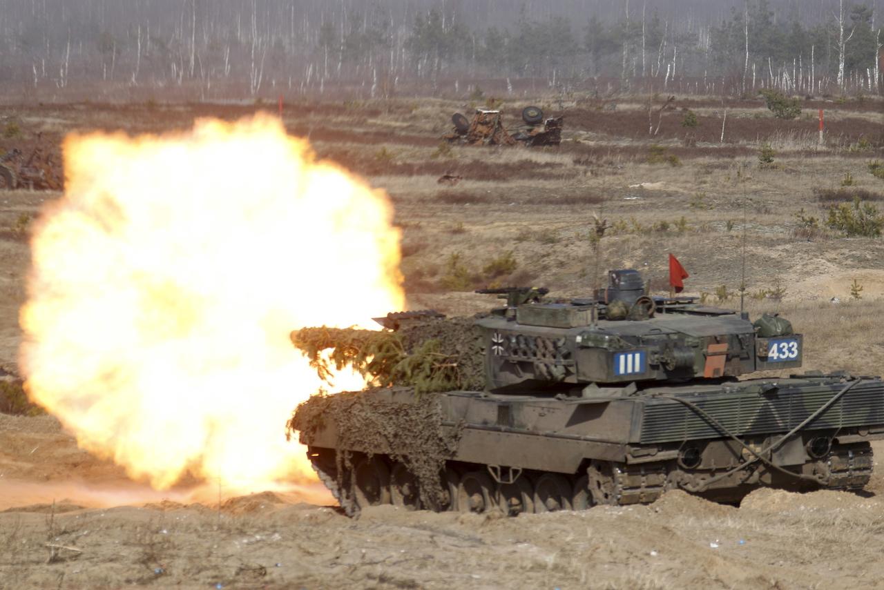 Un char Leopard 2 allemand photographié lors d'un exercice en Lettonie, le 26 mars 2021. [EPA - Valda Kalnina]