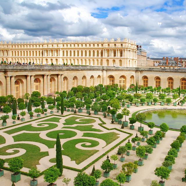 Château de Versailles à Paris. [Depositphotos - ©Fyletto]