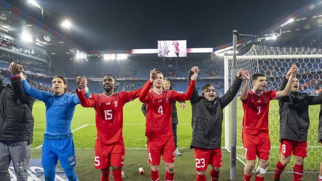 L'équipe de Murat Yakin s'est qualifiée pour l'Euro 2024 malgré un nouveau match nul contre le Kosovo. [KEYSTONE - Georgios Kefalas]