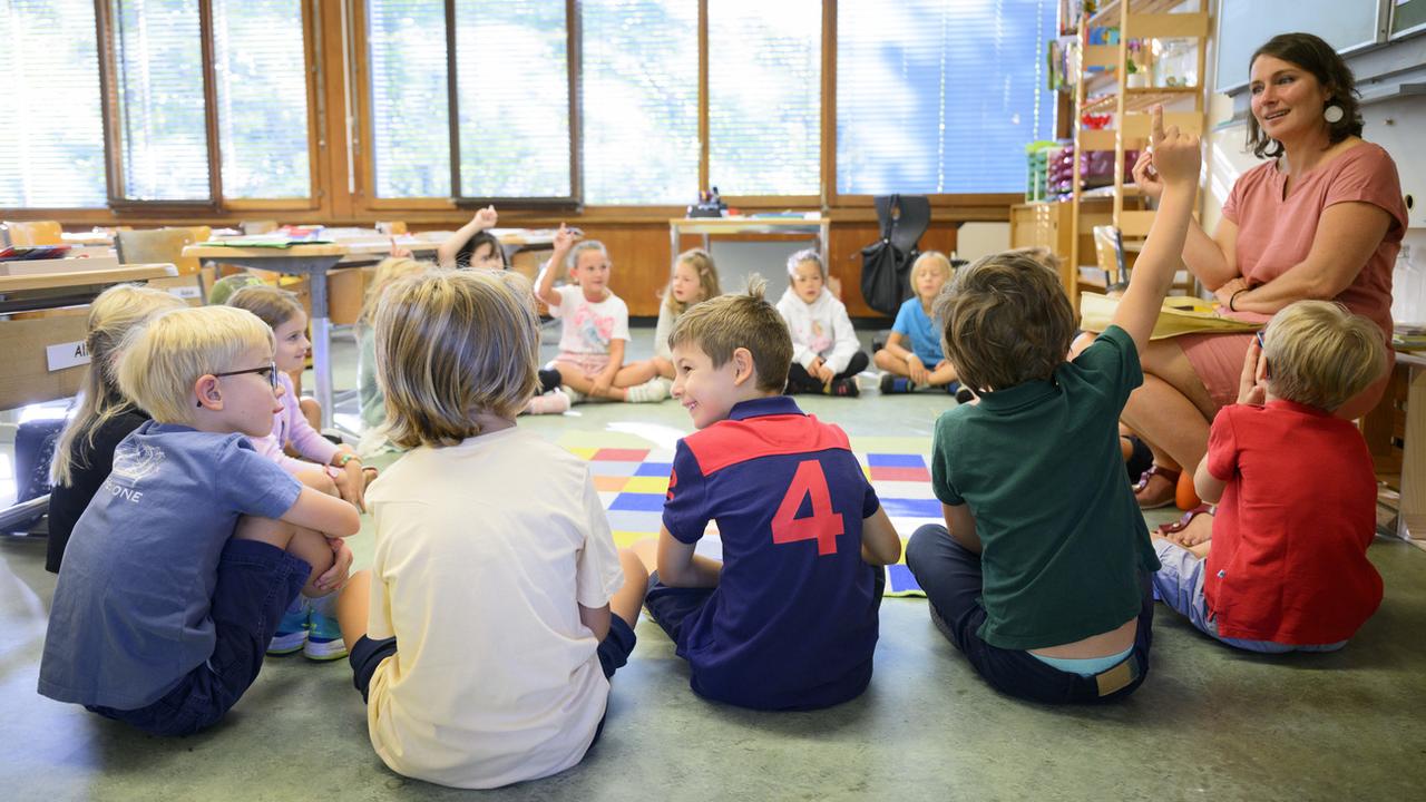 Vaud réajuste son concept d'école inclusive pour la rentrée scolaire. [Keystone - Laurent Gillieron]