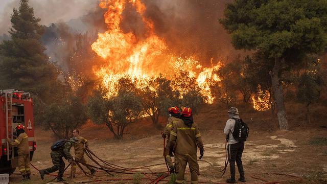 La Grèce redouble d'efforts face à une nouvelle vague d'incendies. [Reuters - Alkis Konstantinidis]