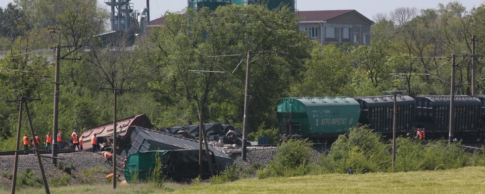 Des sabotages imputés par Moscou à l'Ukraine ont notamment fait dérailler des trains, comme ici à Simferopol, dans la péninsule de Crimée. [STRINGER / AFP]