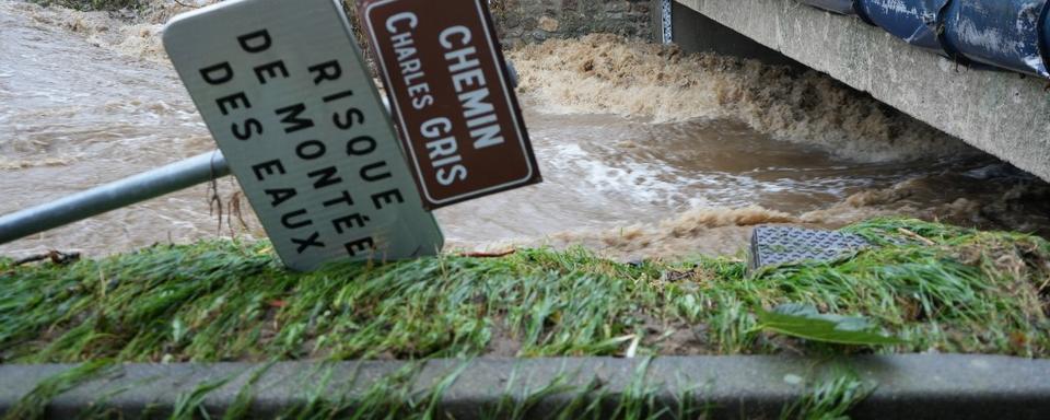 Les fortes inondations qui ont eu lieu hier au centre et sud-est de la France sont désormais terminées. [AFP - Mathieu Prudhomme]