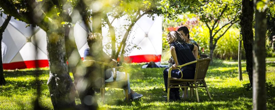 Pour lutter contre la canicule certaines villes favorisent l’installation d’ilots de fraîcheur. [afp - Rob Engelaar]