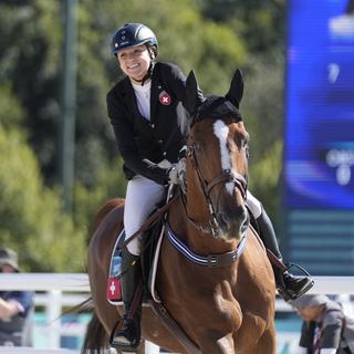 La Nidwalienne Anna Jurt en finale du Pentathlon moderne de JO 2024, durant l'épreuve d'équitation. Versailles, le 11 août 2024. [AP Photo/Keystone - Mosa'ab Elshamy]