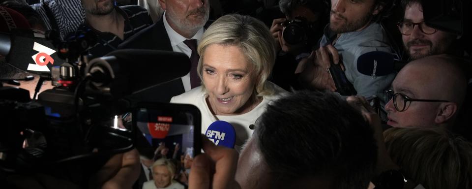 Marine Le Pen en interview, le 7 juillet 2024. [Keystone - AP Photo/Louise Delmotte]